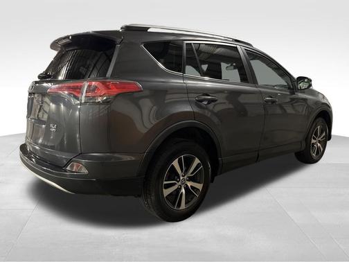 Magnetic Gray Metallic 2016 Toyota RAV4 XLE