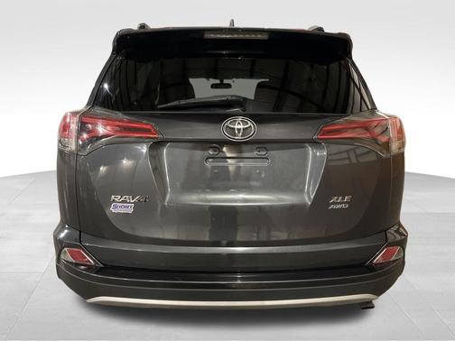 Magnetic Gray Metallic 2016 Toyota RAV4 XLE