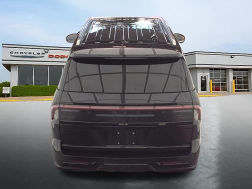 Black Metallic 2025 Lincoln Navigator Reserve