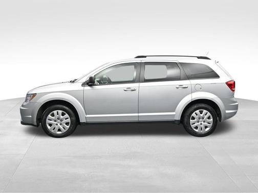 Bright Silver Metallic Clearcoat 2014 Dodge Journey SE