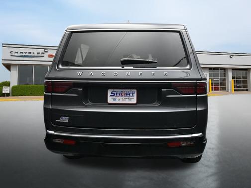 Baltic Gray Metallic Clearcoat 2023 Jeep Wagoneer L Series I 4x4