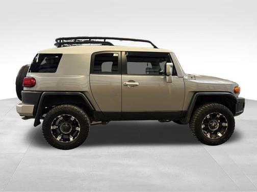 2011 Toyota FJ Cruiser Base