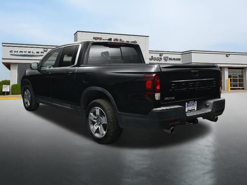 Crystal Black Pearl 2026 Honda Ridgeline RTL