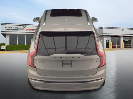 2025 Volvo XC90 B6 Plus 7-Seater