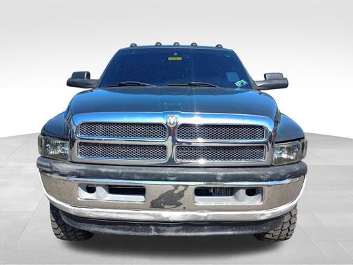 2002 Dodge Ram 2500 Base