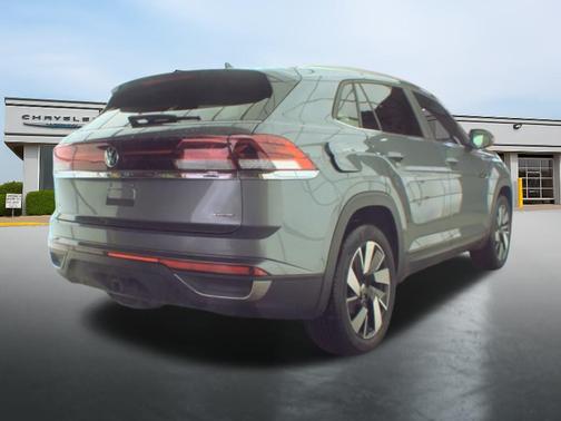 2025 Volkswagen Atlas Cross Sport 2.0T SE w/Technology 4MOTION