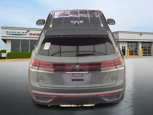 2025 Volkswagen Atlas Cross Sport 2.0T SE w/Technology 4MOTION