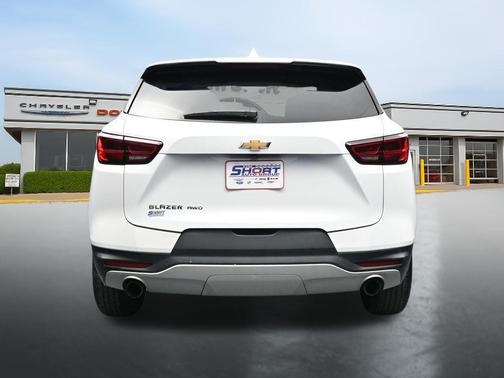 Summit White 2025 Chevrolet Blazer 2LT