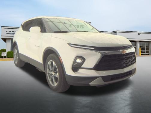 Summit White 2025 Chevrolet Blazer 2LT