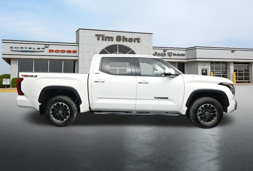 White 2022 Toyota Tundra SR5