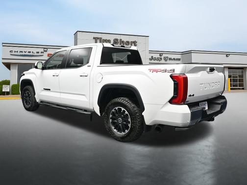 White 2022 Toyota Tundra SR5