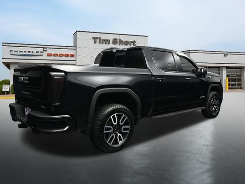 Black 2022 GMC Sierra 1500 AT4