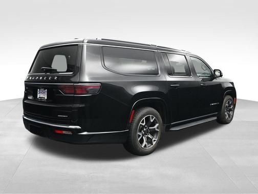 Diamond Black Crystal Pearlcoat 2024 Jeep Wagoneer L Series III 4x4