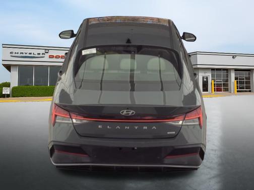 2024 Hyundai ELANTRA HEV Limited