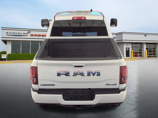 Bright White Clearcoat 2026 RAM 2500 Laramie Crew Cab 4x4 6'4' Box