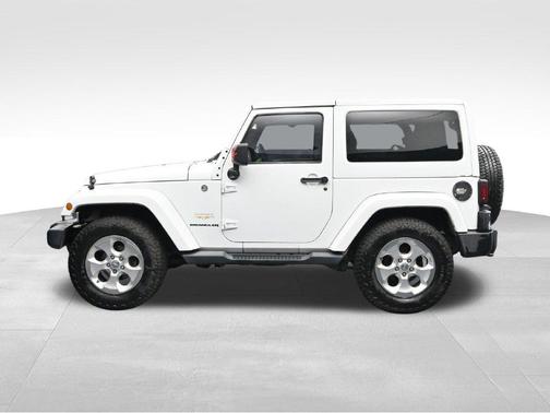 Bright White Clearcoat 2014 Jeep Wrangler Sahara