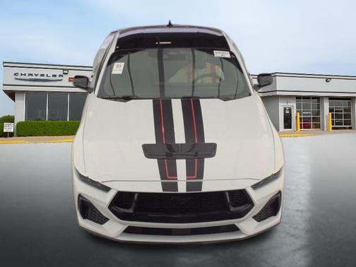 Oxford White 2025 Ford Mustang GT Premium