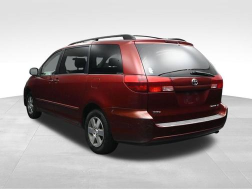 2005 Toyota Sienna
