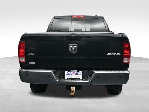 Brilliant Black Crystal Pearlcoat 2011 Dodge Ram 1500 SLT