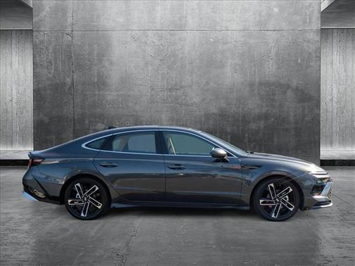 2024 Hyundai SONATA Hybrid Limited