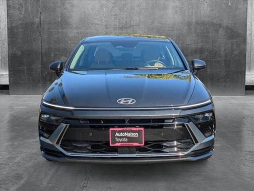 2024 Hyundai SONATA Hybrid Limited