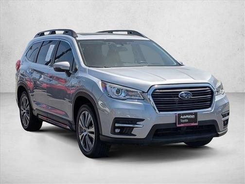 Ice Silver Metallic 2022 Subaru Ascent Limited 8-Passenger