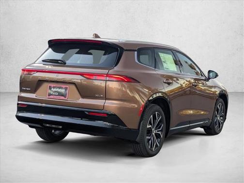 2025 Toyota Crown Signia XLE