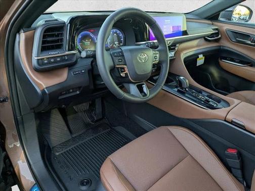 2025 Toyota Crown Signia XLE