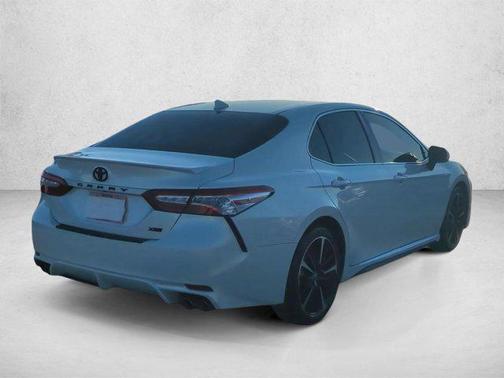 Wind Chill Pearl 2020 Toyota Camry XSE