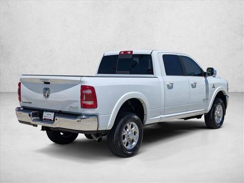 2022 RAM 2500 Laramie Crew Cab 4x4 6'4' Box