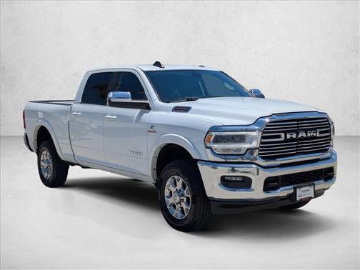 2022 RAM 2500 Laramie Crew Cab 4x4 6'4' Box