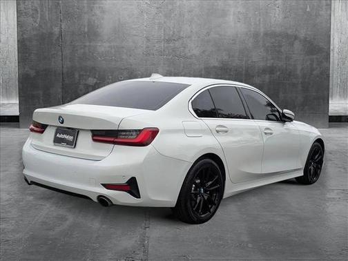 2022 BMW 330 330i