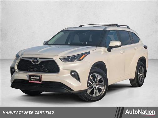 2024 Toyota Highlander XLE