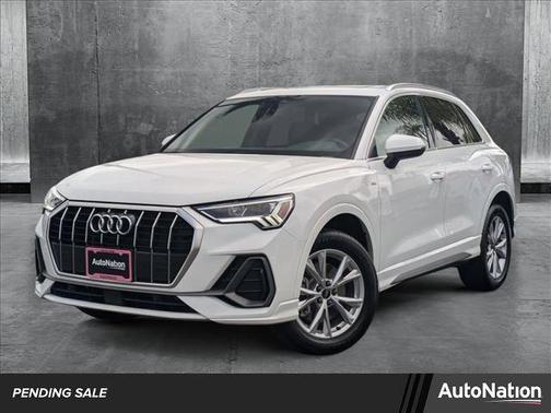 2023 Audi Q3 S line Premium