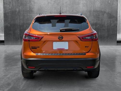 2022 Nissan Rogue Sport SV