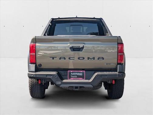 2025 Toyota Tacoma Hybrid Trailhunter