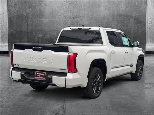 2025 Toyota Tundra Hybrid Platinum