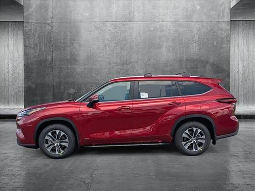 2025 Toyota Highlander Hybrid XLE