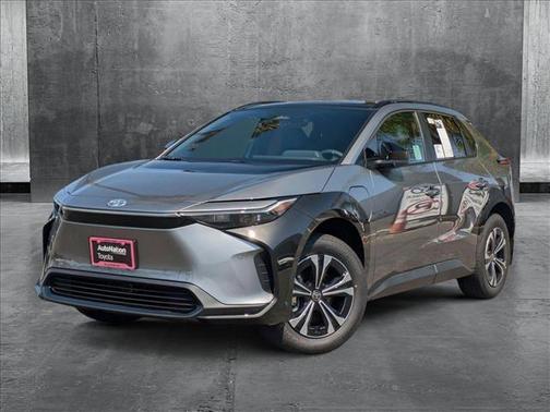 2025 Toyota bZ4X XLE