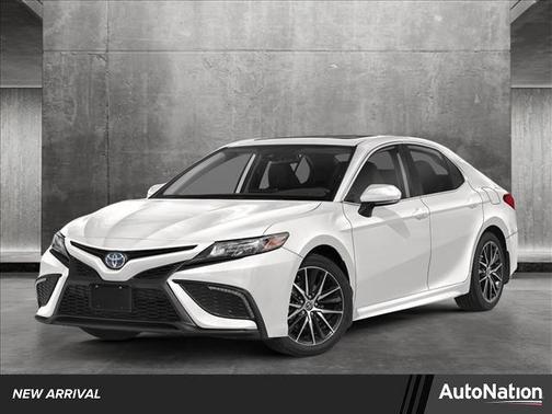 2024 Toyota Camry Hybrid SE
