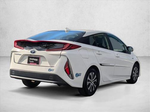 2021 Toyota Prius Prime LE