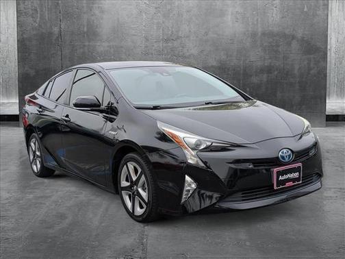 2017 Toyota Prius Three Touring