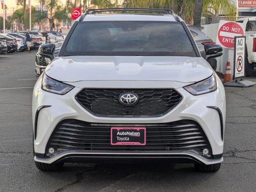2026 Toyota Highlander XSE