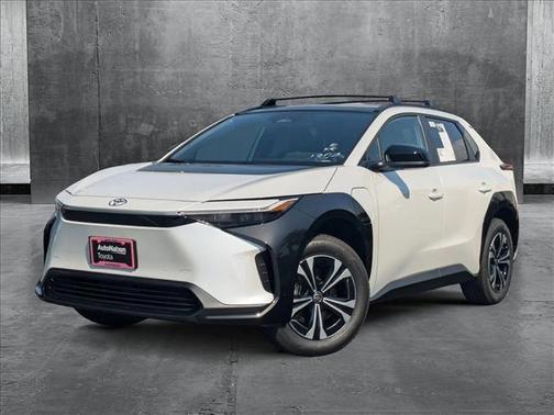 2025 Toyota bZ4X XLE
