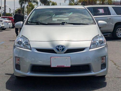 2010 Toyota Prius III