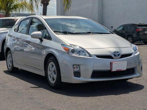 2010 Toyota Prius III