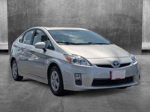 2010 Toyota Prius III