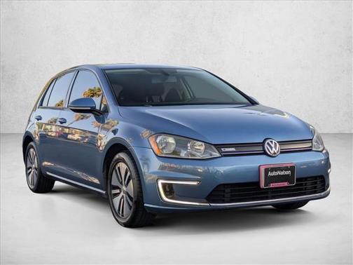 2016 Volkswagen e-Golf SE