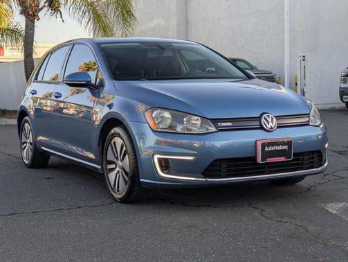 2016 Volkswagen e-Golf SE