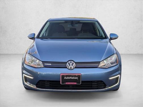 2016 Volkswagen e-Golf SE